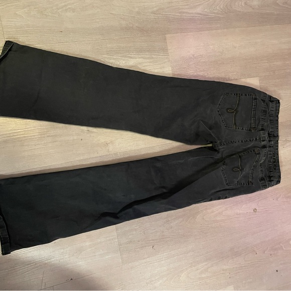 black flare - Picture 1 of 3
